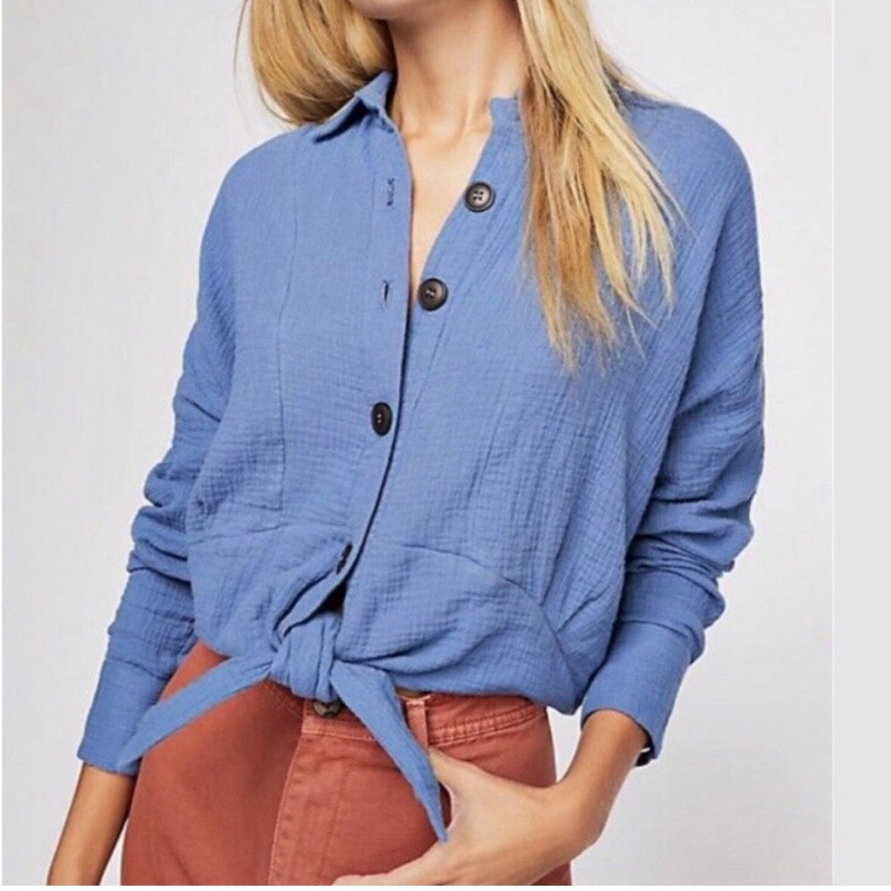 FP Free People Sunstreaks Button Up Top Womens Medium Blue Front Tie Long Sleeve
